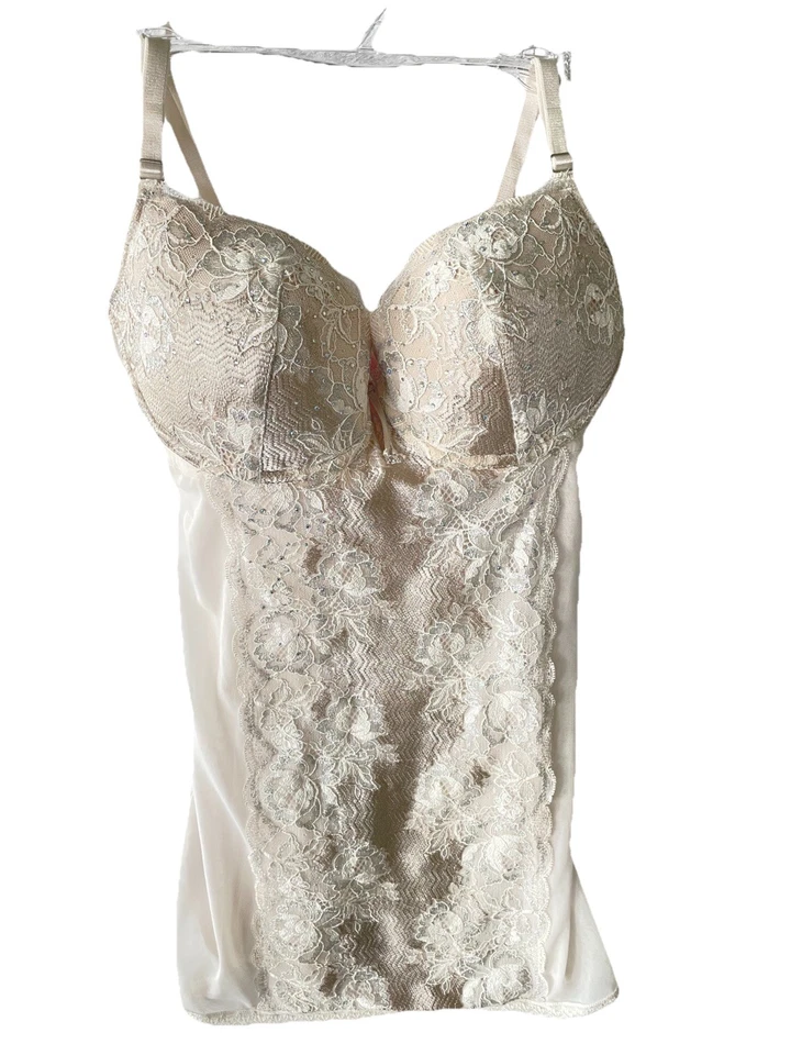 Bustier de encaje blanco Victoria's Secret 36D defecto brillante con cordones floral para boda Foto 3 de 4
