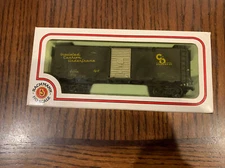 HO Scale Bachmann 41' Box Car, C&O, #23000!!!!!