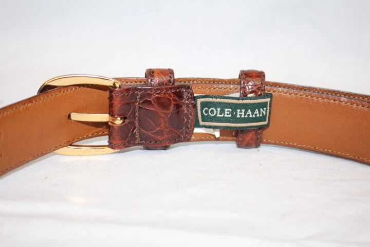 Cinturón ajustado COLE HAAN marrón "Meyers" cocodrilo texturizado para mujer 36/90 #A1954 EE. UU. (135 Foto 2 de 4