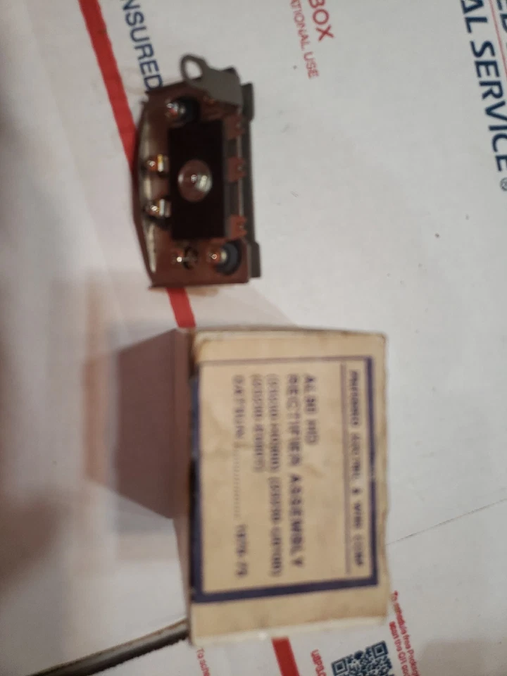 RECTIFICADOR DATSUN 240Z 260Z 280Z 12V 23230-H0300 SIN USAR EN CAJA Foto 3 de 3