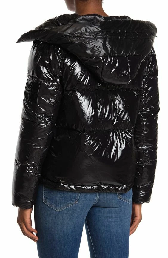 Kendall and kylie cheap vinyl puffer jacket