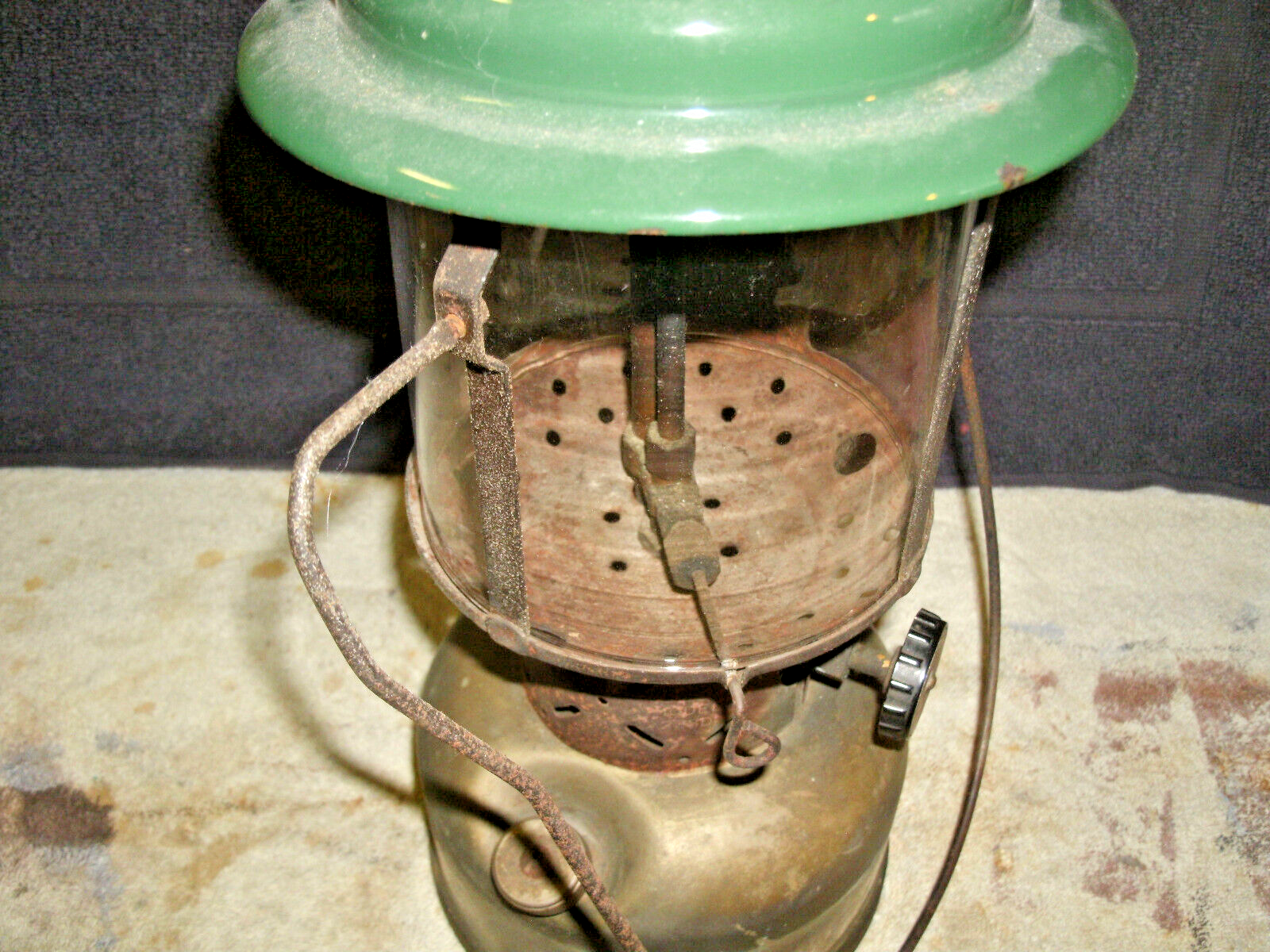 Vintage Coleman Lantern Big Hat 1948 B Model 228D Nickel Fount