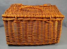 Vintage Wicker Sewing Basket. About 13x9x8" OD.