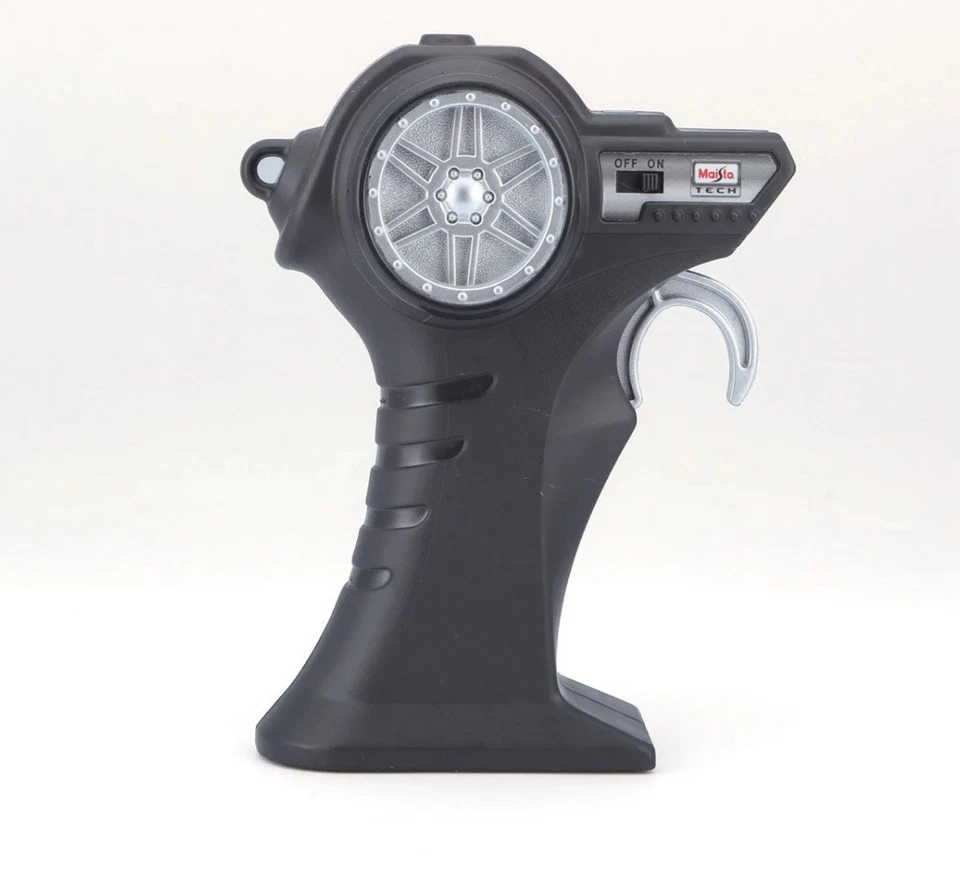 Mercedes Benz AMG F1 W12 E Performance Lewis Hamilton #44 negro 1:24 RC Maisto Foto 4 de 4