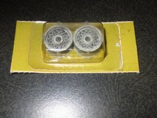 ONE PAIR COX 14043 CHAPARRAL 1/24 FRONT WHEELS - FREE WHEELING - MIP - HTF