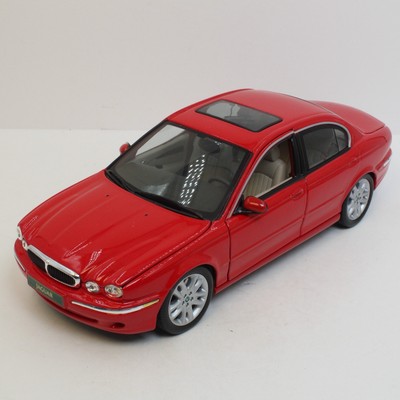 Maisto 1:18 Scale Jaguar X-Type Collectors Model Car Special