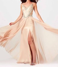 Mac Duggal Sweetheart Neckline And Sheer Illusion Sides Prom Dress Size 2