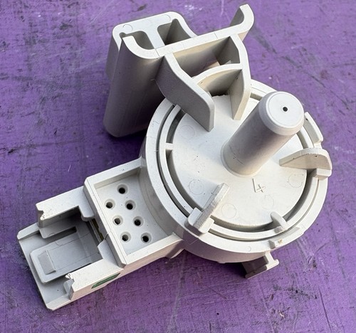 Original MIELE WKH121 TDos Waschmaschine Druckschalter 9353012