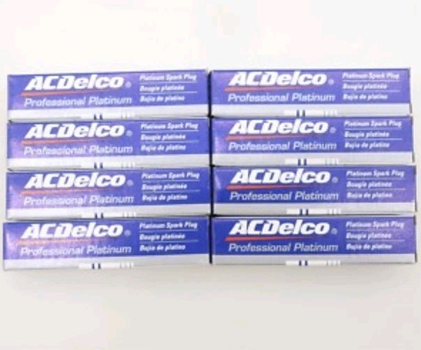 Double Platinum Spark Plug Genuine OEM ACDelco 41-948 8 8pc set GMC Chevy 