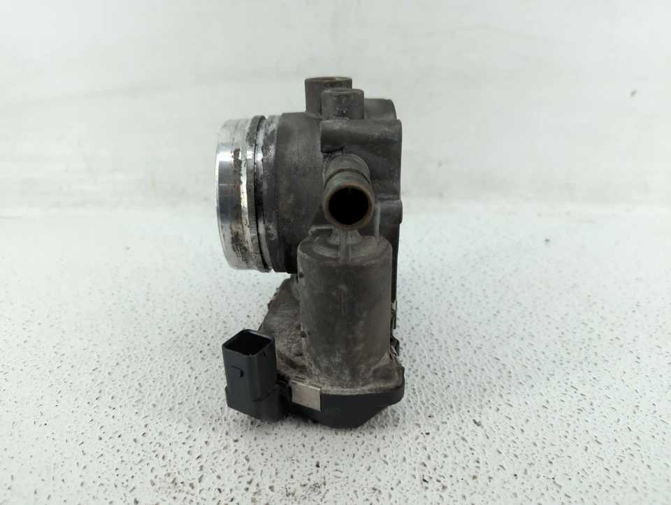 BMW 435i 2014-2016 carrocería del acelerador QSVI8 Foto 4 de 4