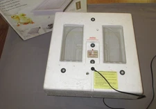 Little Giant 9200 Still Air Egg Incubator Hatching Chicks Chickens Ducks Works!