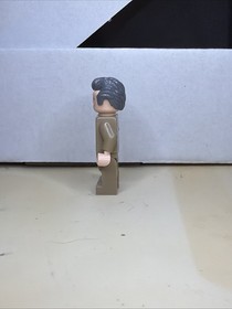 Lego Star Wars Grand Moff Tarkin - Dark Tan Uniform Minifigure w/ Blaster 75150