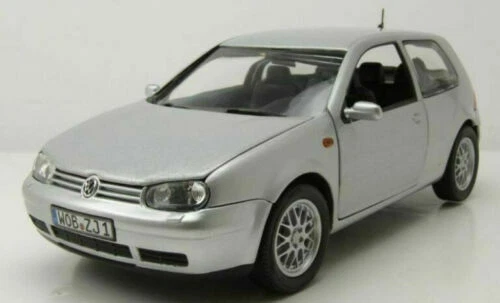 Articoli di modellismo statico Revell in plastica scala 1:18