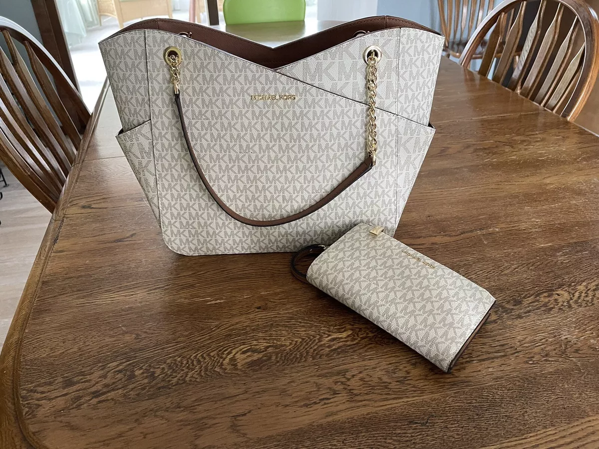 Michael Kors Jet Set Large Logo Shoulder Bag - Vanilla