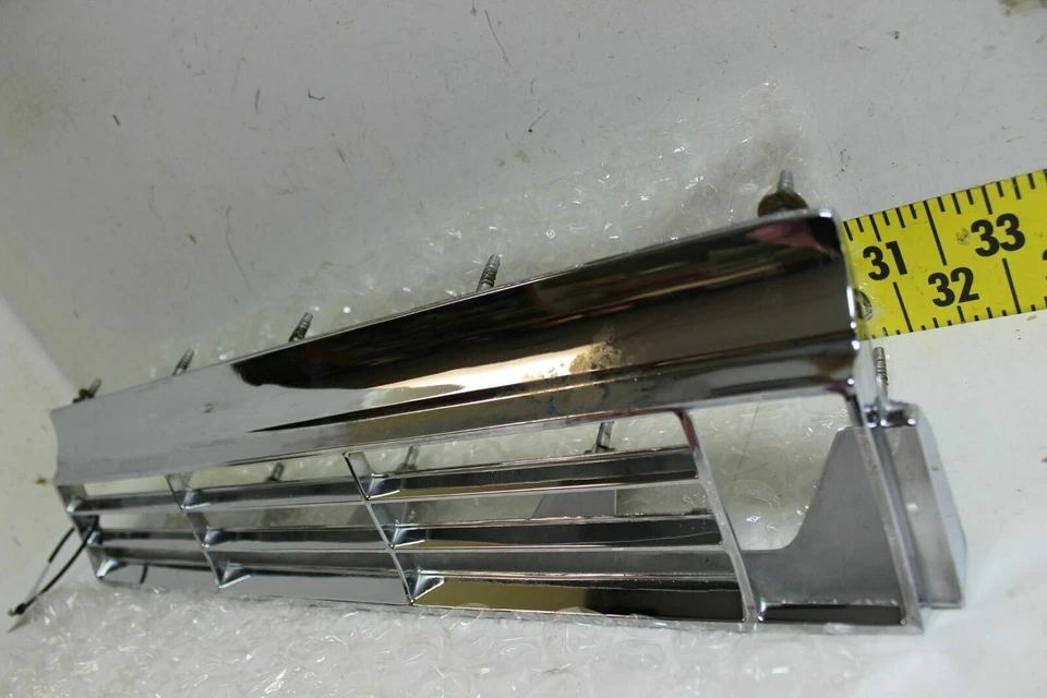 Used OEM GM Left Tail Light Bezel Grill Trim 5952917 1974 Buick Riviera (SR) - Image 4 of 4