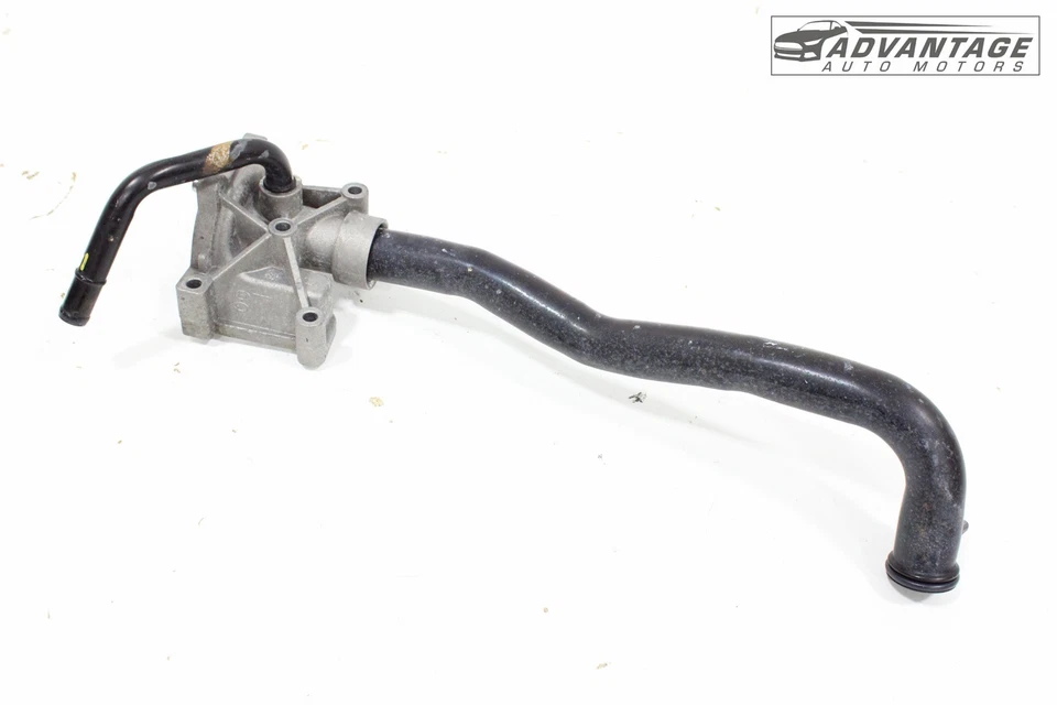 KIA SPORTAGE 2017-2022 2,4 L L4 motor refrigerante bomba de agua y tubo de manguera de entrada OEM Foto 2 de 4