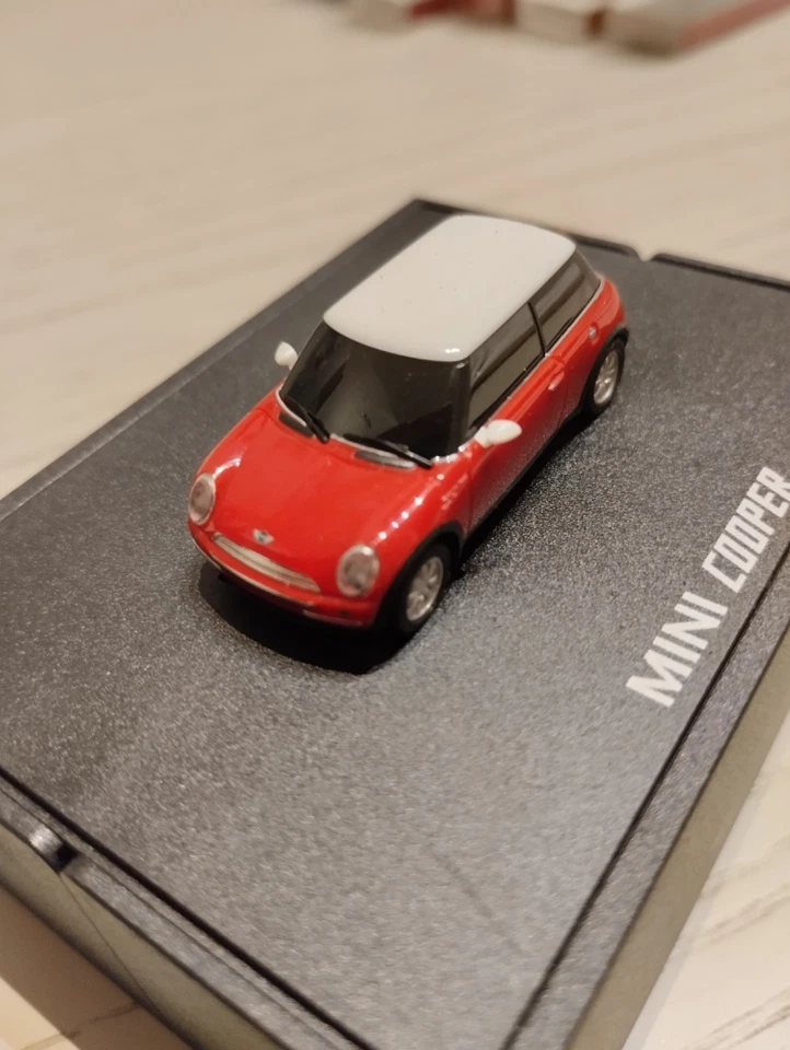 1/87 herpa konvolut set MINI COOPER neu in ovp (der erste von herpa in klappbox) - Immagine 2 di 4