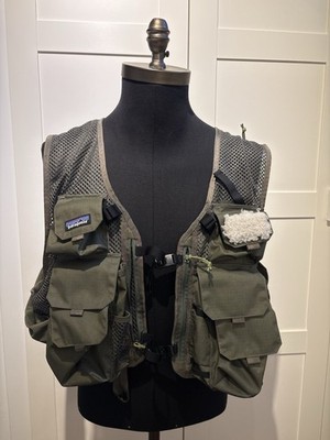Patagonia Stealth Fly Fishing Vest Men s L Olive Technical Multi Pocket