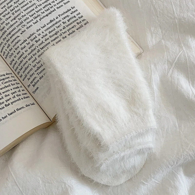 5 Pares de Calcetines Mujer Invierno Color Sólido A Prueba de Olores Cálidos Mid-Tube Foto 3 de 4