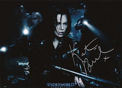 Kate Beckinsale  Underworld: Evolution  Original Autographed 8x10 photo with CoA