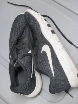 NIKE WOMENS (FLEX TR 8) RUNNING/TRAINING SNEAKERS (6.5 US) EUC BLACK SOLID BUILD