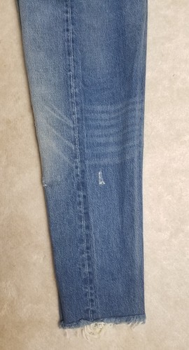 NEW Levi's Wedgie Fit Womens Jean's 32 Distressed Raw Hem Button Fly Med Wash - Picture 16 of 17
