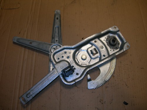 BMW E34 manuell fensterheber Kurbel Gestänge hinten rechts 51341944