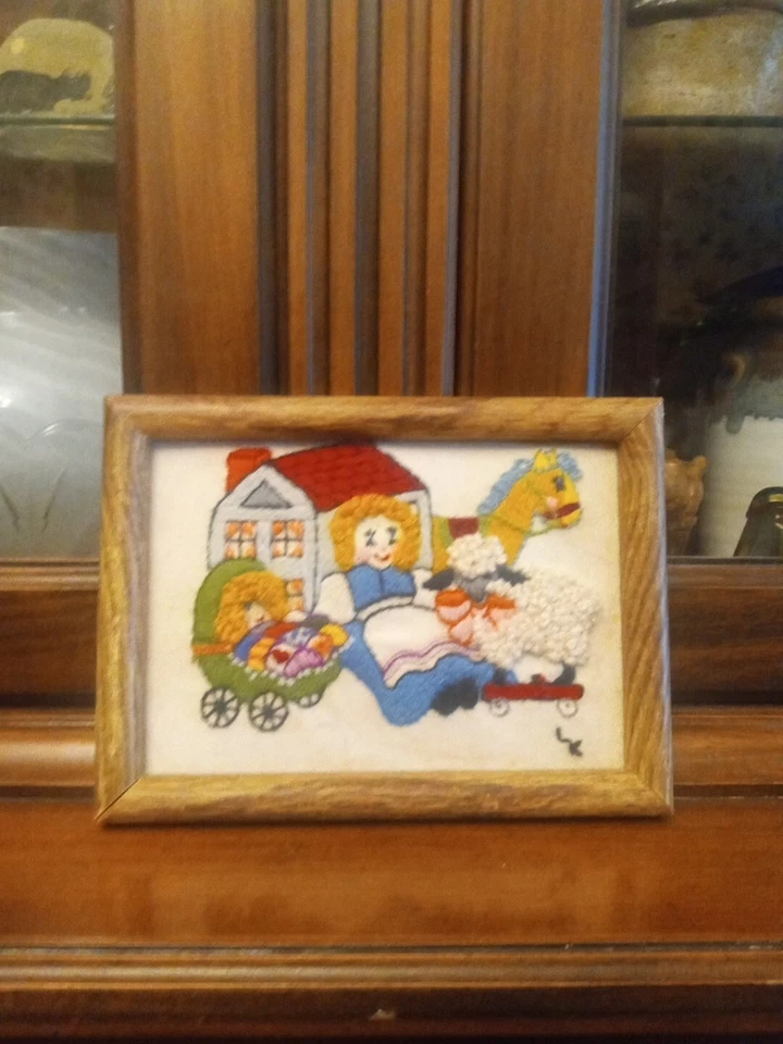 DISEÑOS ATARDECER Bordado Crewel Oveja Casa de Muñecas Cochecito de Bebé Dama Insecto 8x6 Foto 4 de 4