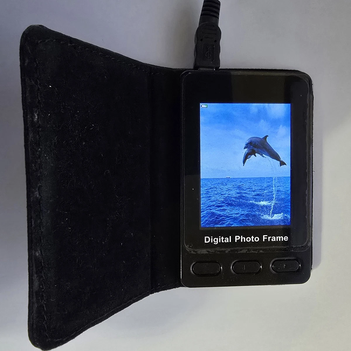 Cadre Photo Numérique Portable – Noir – Ouvert (jamais Utilisé)