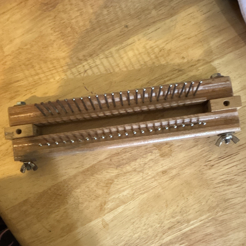 Wooden Knitting Board Loom - Wooden Knitting Loom Board with Metal Pegs