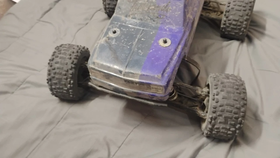 Tekno TKR5603 1/10 Scale Monster Truck Kit - Blue - Image 3 of 4