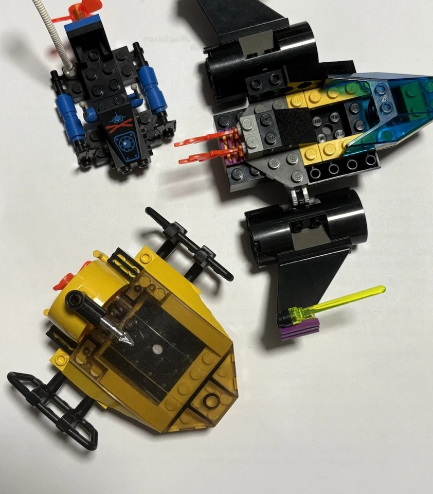 LEGO Vintage Aquazone & Alpha Team Ogel Minifigure and Set lot - Image 2 of 4