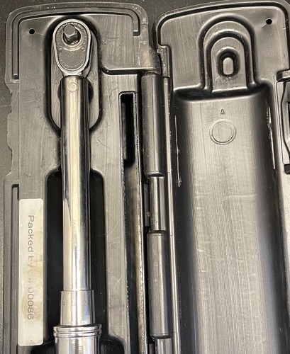 SNAP-ON 3/8" DRIVE FLEX HEAD TORQUE WRENCH - Picture 3 of 4