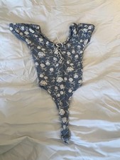 Frederick's Of Hollywood Bodysuit Womens M Blue Floral Puff Sleeve Lace Up Thong