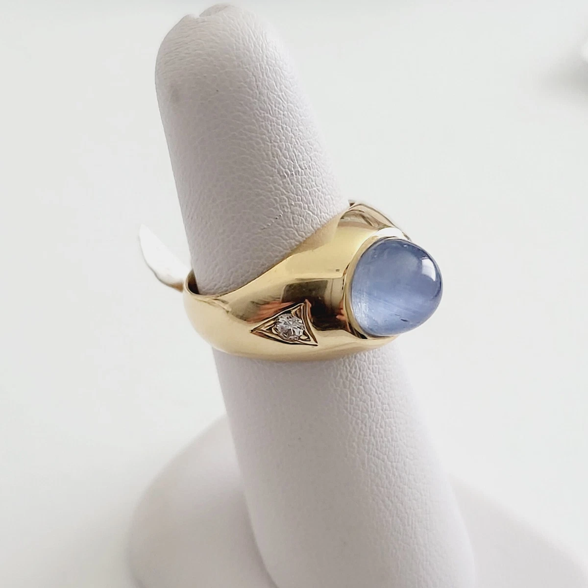 Light blue shop star sapphire ring