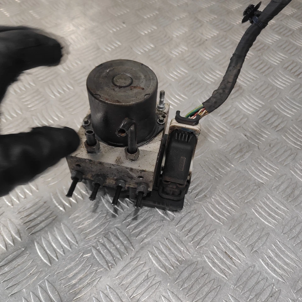 Peugeot 508 2014 módulo de control de bomba ABS 0265951245 9677031780 #1 Foto 3 de 4