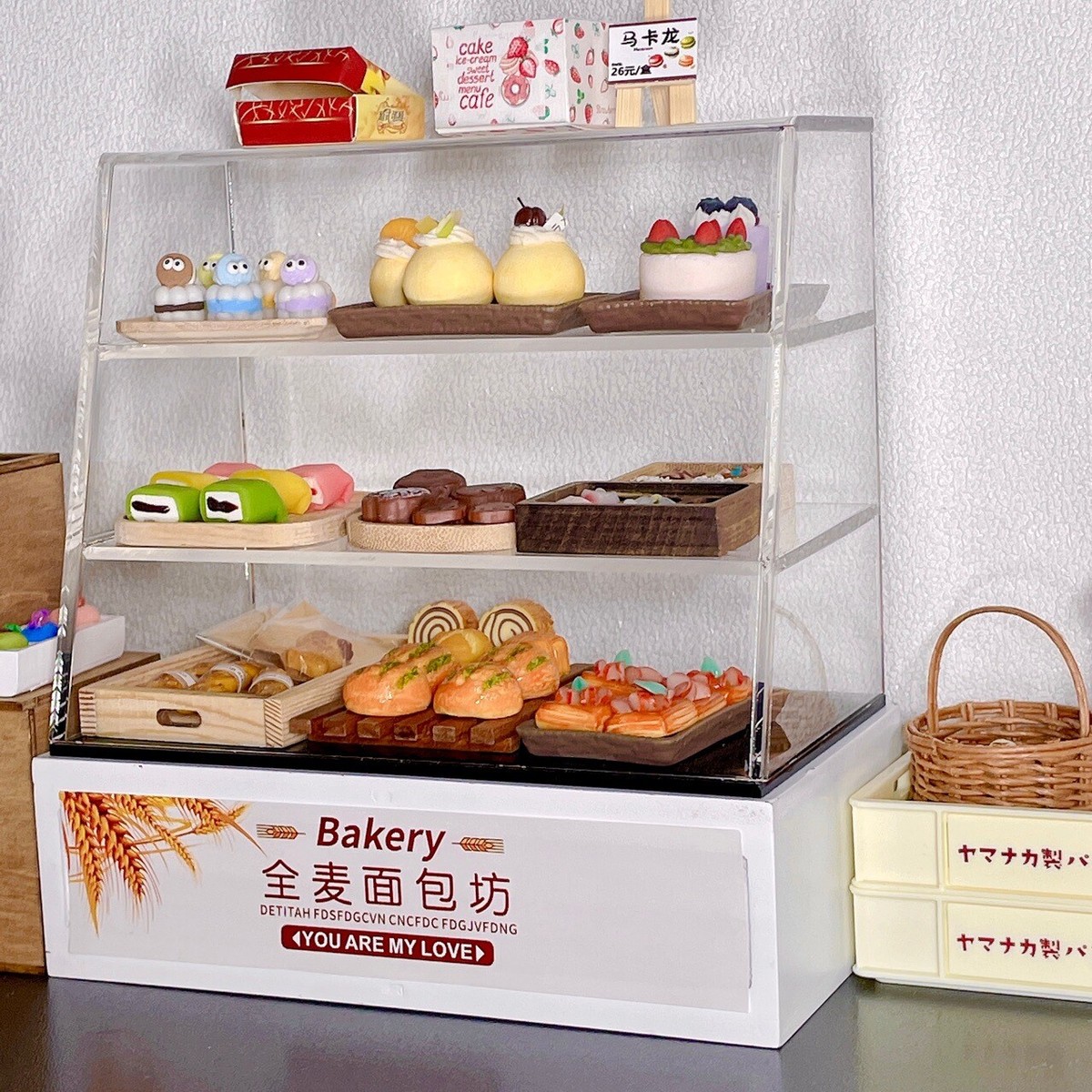 1:12 Scale Dollhouse Miniature Set - 10 Piece Picnic & Bakery Accessories For Dollhouse Decor