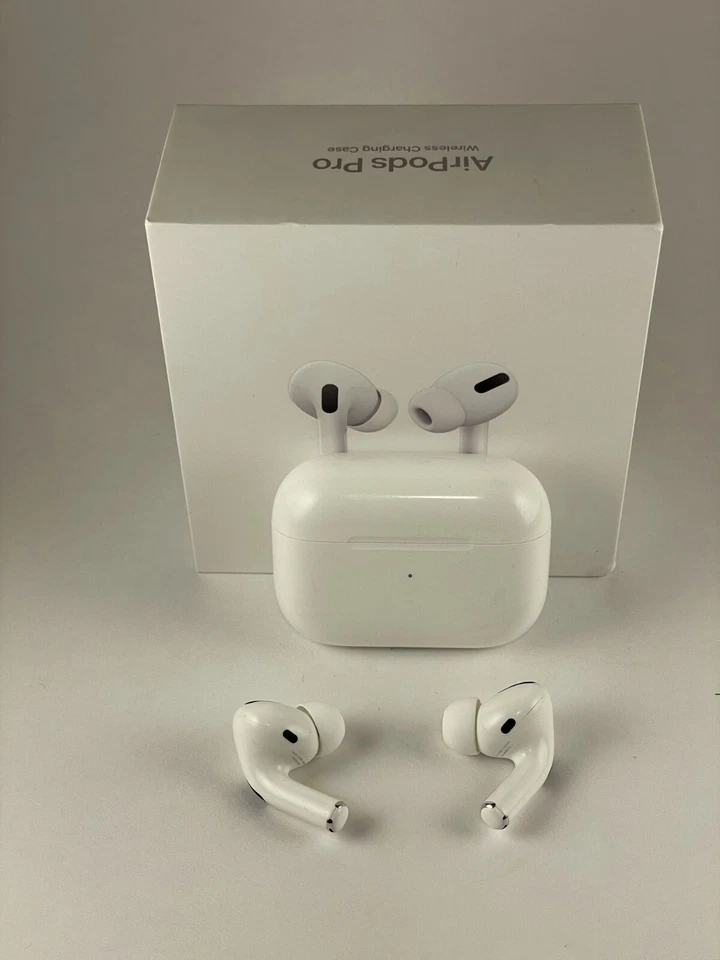 Apple Airpod Pro(1st Gen) with all accessories including charging cable - Image 4 of 4