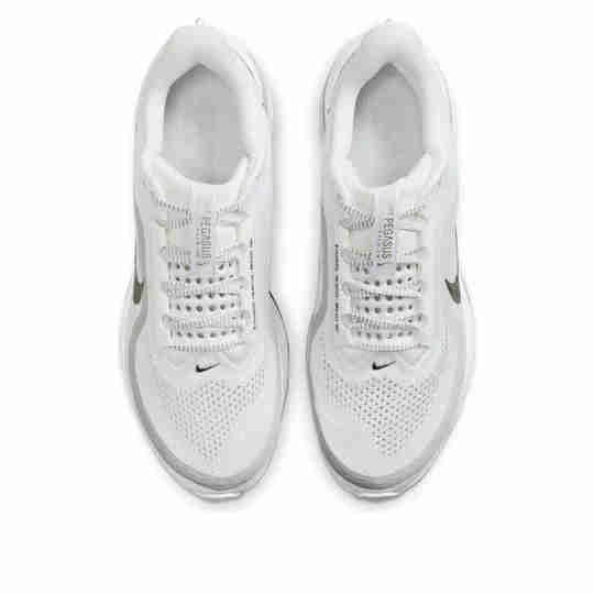 Size 14 - Nike Pegasus Premium White Metallic Silver for