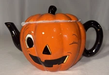 NEW Halloween Winking Pumpkin Teapot Transpac Johanna Parker Style