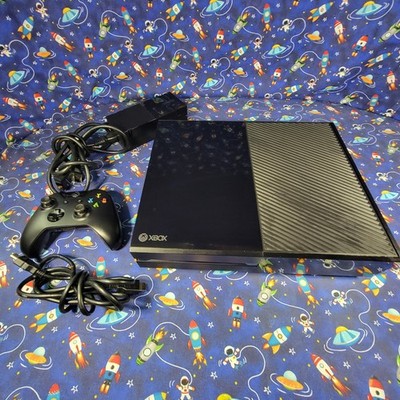 Microsoft Xbox One Original Black Console 500GB w/ Controller & AC Adapter