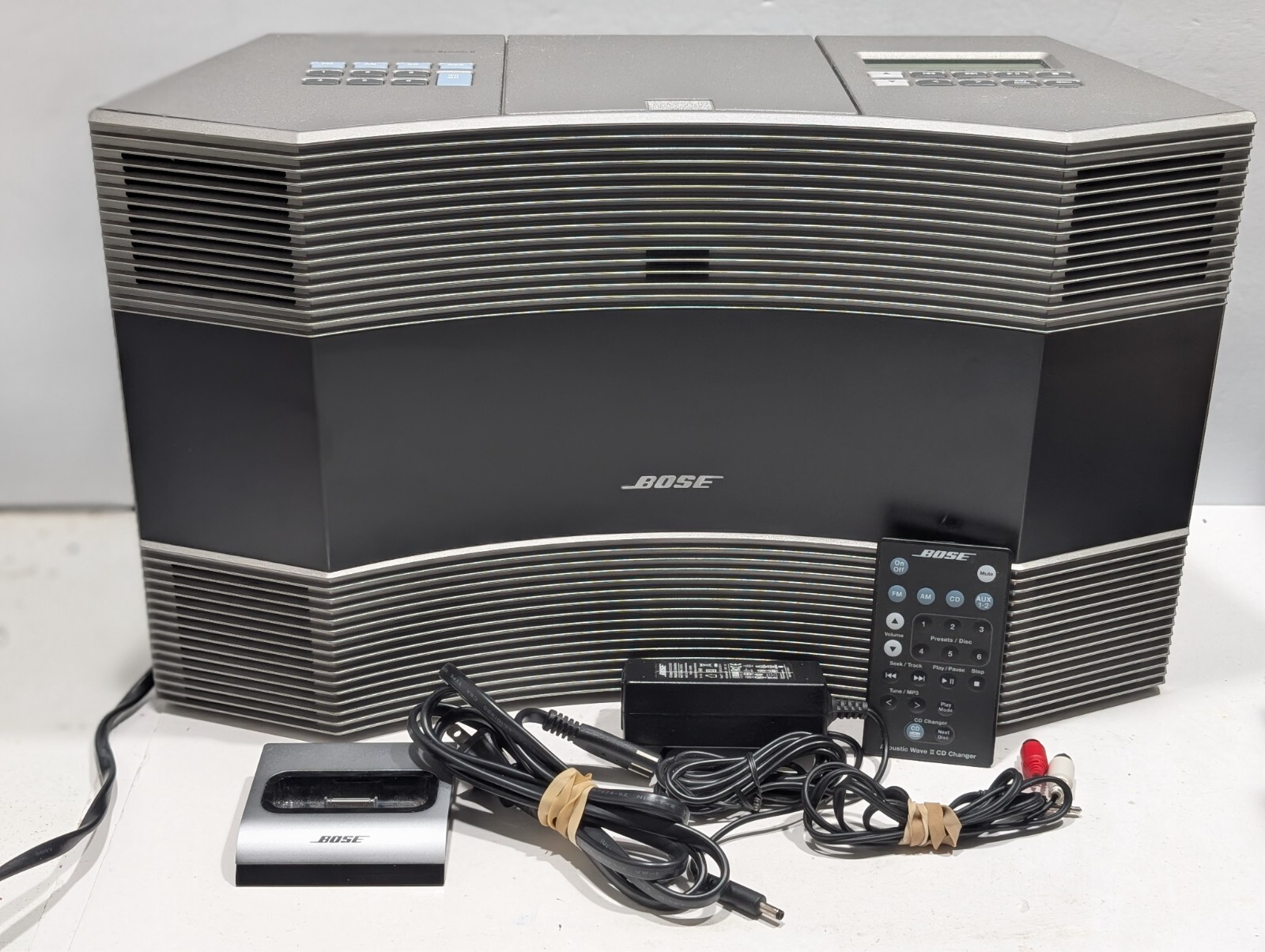 ラジオ・コンポ BOSE Acoustic Wave Music System AWM BOSE AWM Acoustic Wave Music System＜キャリングケース付き＞ボーズ