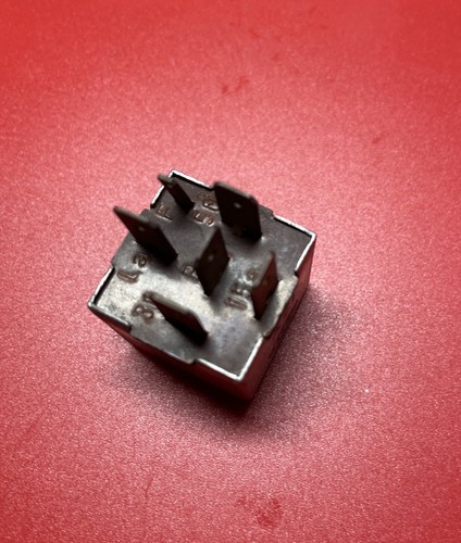 Volkswagen VW Audi Brake Light Relay 849 919 355 / 849919355 - Picture 6 of 8
