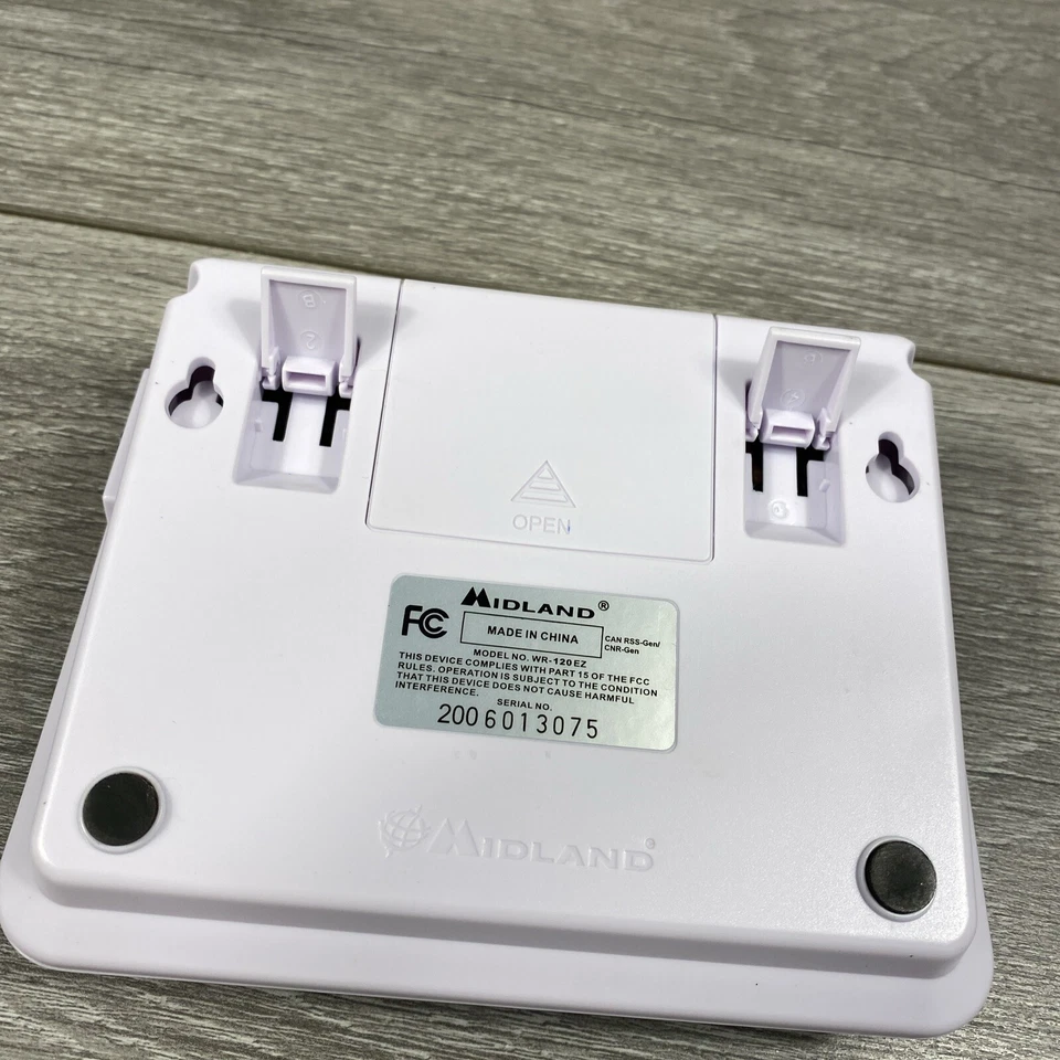 Midland NOAA Weather Alert Radio w/Clock & Battery Backup Tornado Storm Warning - Image 3 of 4