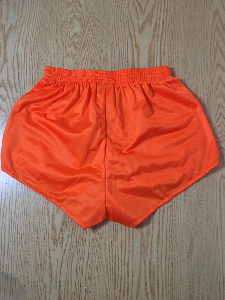 Novo Shorts Feminino Hooters Menina Vintage Raro Uniforme Sexy/Laranja Sedoso Tamanho XXXS - Imagem 3 de 4