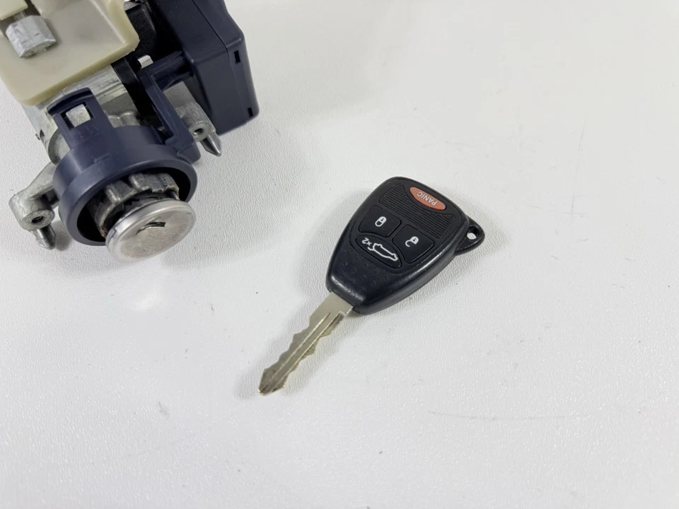 Interruptor de cilindro de encendido Chrysler 200 2011-2014 con llave OEM 05026165AQ con VIN Foto 4 de 4