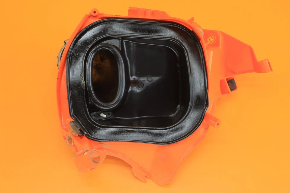 15-18 2016 KTM 250 SX-F OEM caja de filtro de aire caja de aire montaje de carcasa de admisión Foto 4 de 4