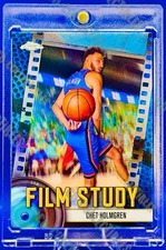 Chet Holmgren BLUE DOT REFRACTOR OKC THUNDER TOPPS CHROME MINT