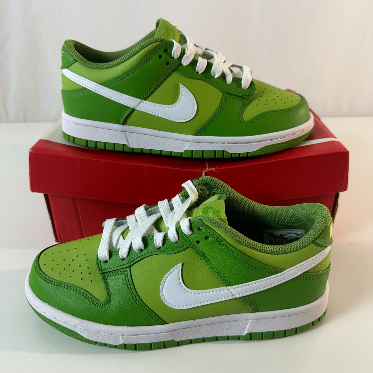 Nike Dunk Low Clorophyll Kermit Green Youth Boys Size 5.5Y