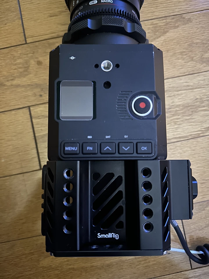 Z CAM E2-M4 4K + V-Mount Battery + SmallRig Cage + Follow Focus - Low Hours - Image 4 of 4
